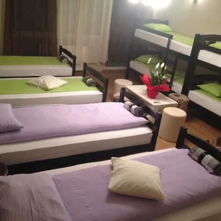 Art Hostal *